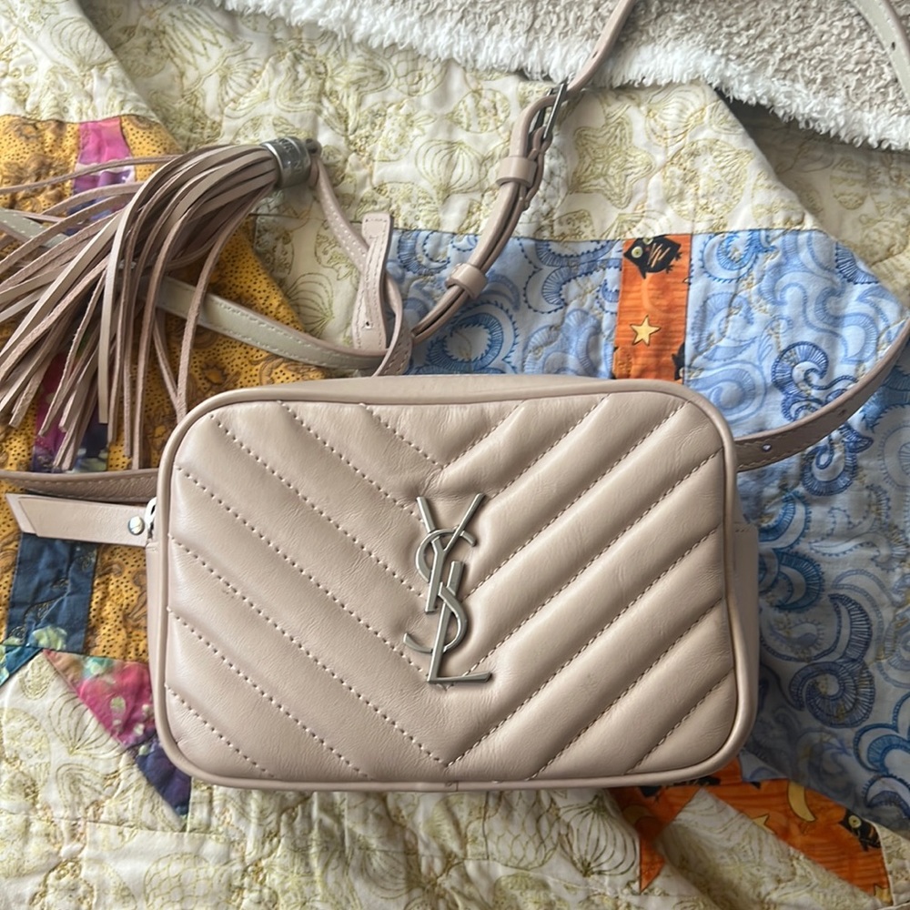 Saint Laurent Lou belt bag